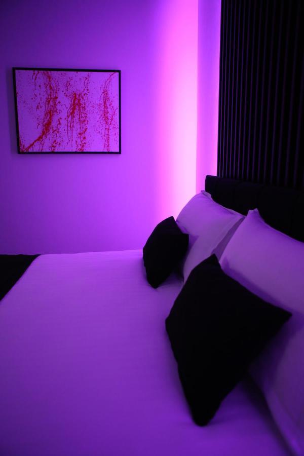 Dark Boutique Hotel Shkoze Exterior photo