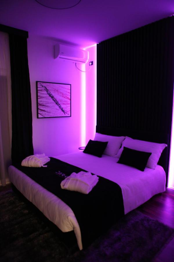 Dark Boutique Hotel Shkoze Exterior photo